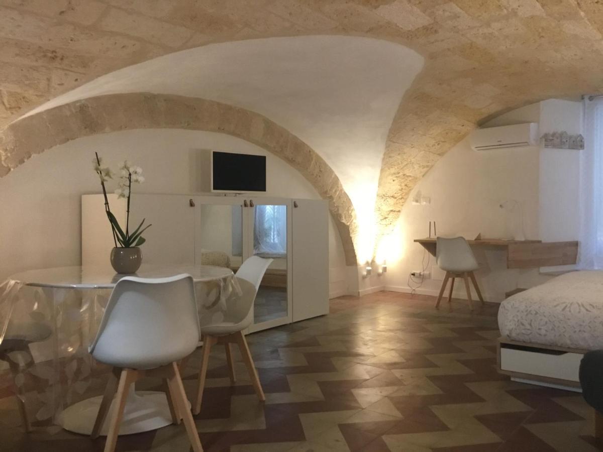 Flos バーリ エクステリア 写真